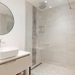 Lovely In With Wifi Holiday home